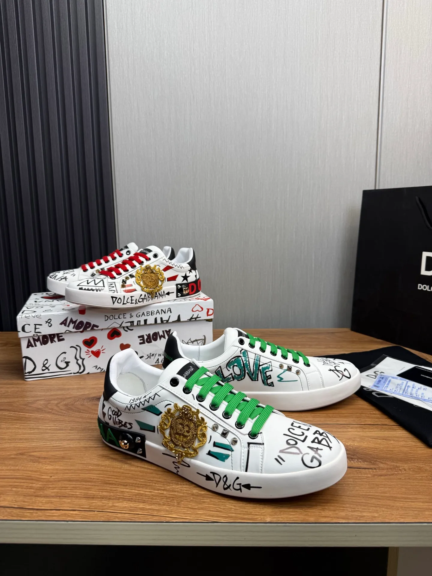 Men's men's shoes 💰520💰 Dolce & gabbana (DG) official website synchronized new models 💥1 fashionable hot models: 1 Exclusive mold opening ✅Imported cowhide for the upper, unique brand style logo upper 💥Sheepskin feet 🐑Original private mold outsole ✔️36-44 (38.45 custom-made, non-refundable)